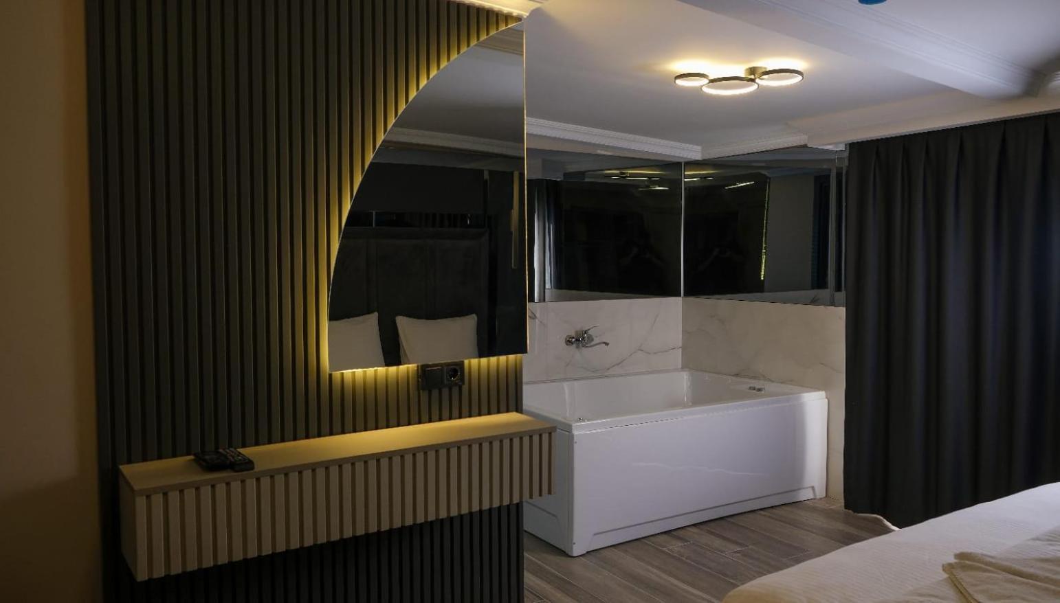 איזמיר Talles City Hotel מראה חיצוני תמונה